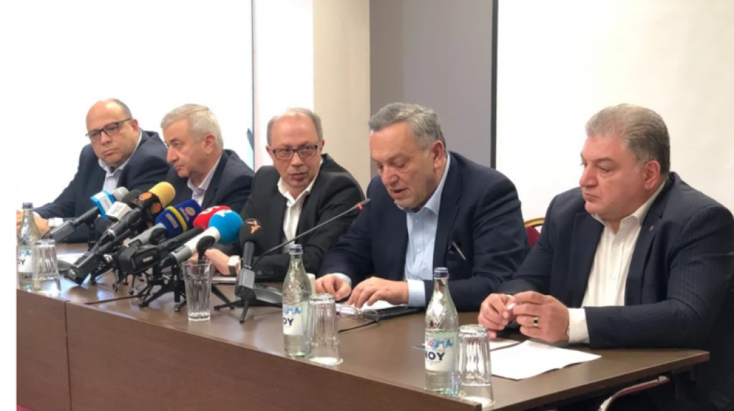 Всеармянский совет дипломатов: режим Никола Пашиняна не имеет мандата предопределить будущее армянского народа, предать забвению тему армянского Арцаха