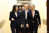 Первый визит еврокомиссара в Армению подчеркивает важность оценки прогресса в процессе либерализации визового режима — министр