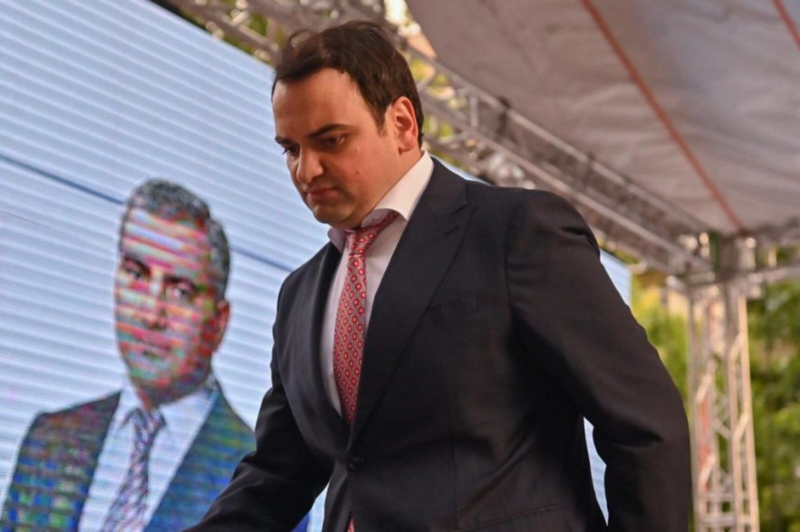Երեք ինքնաբացարկ, երկուսը՝ ՔՊ-ից, մեկը՝ «Բոլորին դեմ եմ»-ից