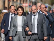 Никол Пашинян и Анна Акопян отправились в Абу-Даби