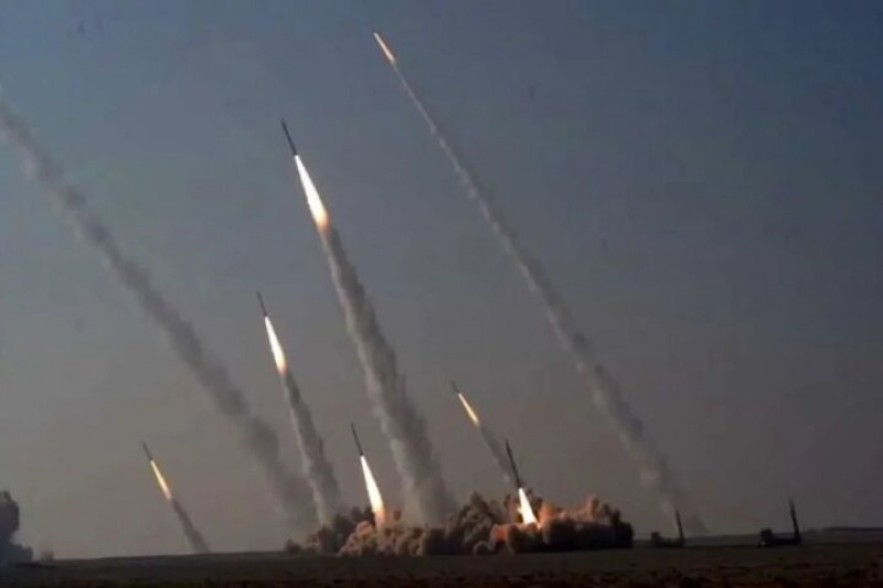 Иран наносит новые ракетные удары по Израилю