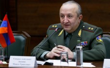 Прокуратура хочет взыскать с экс-главы Генштаба Армении $11 млн – детали