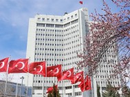 Мы приветствуем прогресс, достигнутый для установления устойчивого мира между Азербайджаном и Армением. Мы будем продолжать поддерживать заветные усилия нашего братского Азербайджана. Турецкий министерство иностранных дел