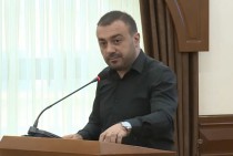 Член Совета старейшин Еревана обвинил власти в растрате 42 миллионов из бюджета