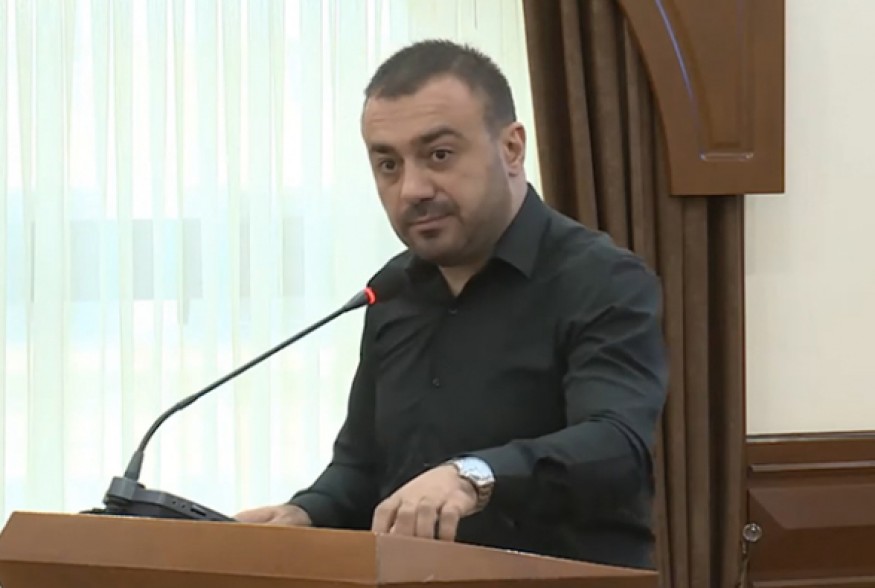 Член Совета старейшин Еревана обвинил власти в растрате 42 миллионов из бюджета