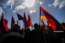 Акция протеста в Ереване на фоне 8-го саммита Европейского политического сообщества (фоторепортаж)