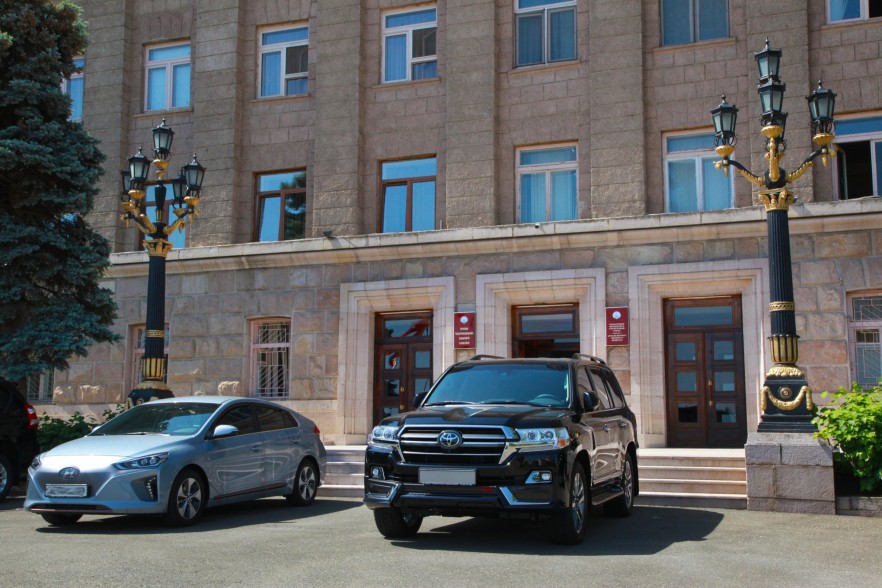 Արցախի նախագահին սպասարկող ավտոմեքենայի գործերը գրեթե մեկ տարի է՝ որևէ ընթացք չեն ստանում. փաստաբան