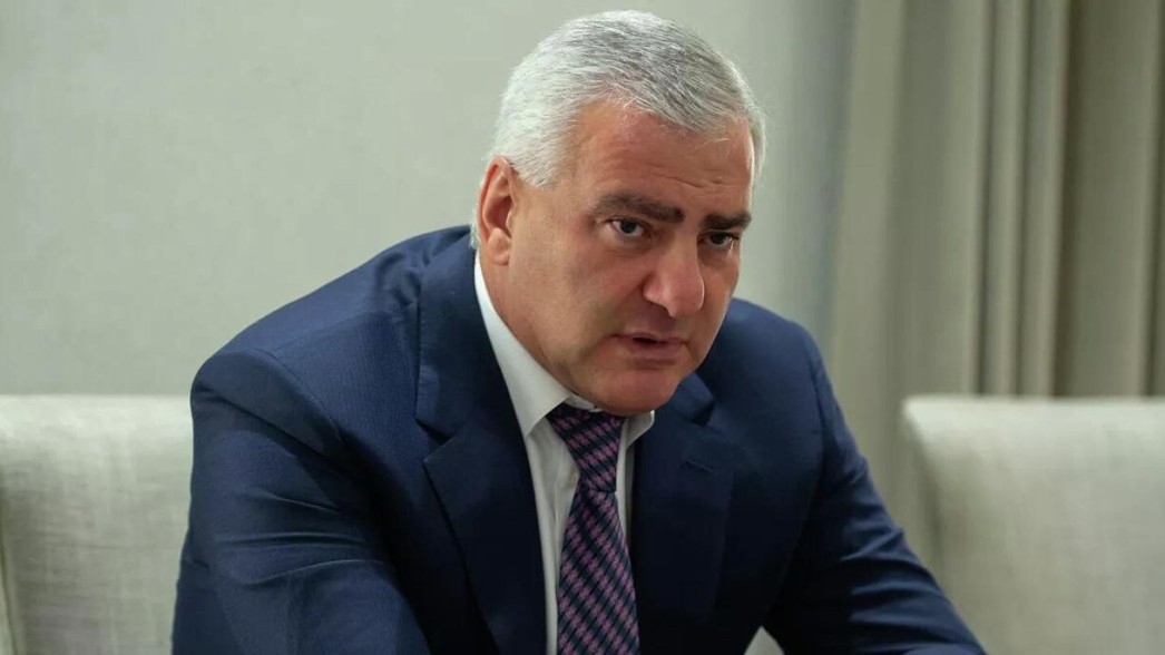 Россия окажет Карапетяну необходимую поддержку как своему гражданину — Мария Захарова