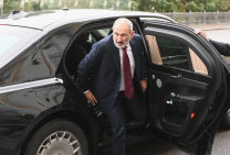 7,5 миллиона: на ремонт автомобилей аппарата Пашиняна