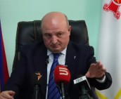 Мэр Гюмри подаст в суд на правительство Армении: он обещает начать революцию с города Гюмри