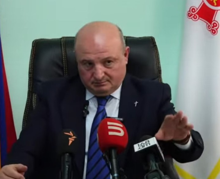 Мэр Гюмри подаст в суд на правительство Армении: он обещает начать революцию с города Гюмри