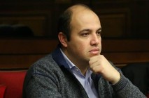 Политолог: так называемое международное сообщество абсолютно безразлично к тому, что происходит внутри Армении — их интересует только турецко-азербайджанский коридор
