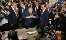 Избиратели подали в суд на Никола Пашиняна
