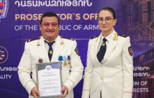 Աննա Վարդապետյանը պարգևատրել է դատախազներին, Արփինե Սարգսյանի հրամանով՝ ինքն էլ է պարգևատրվել
