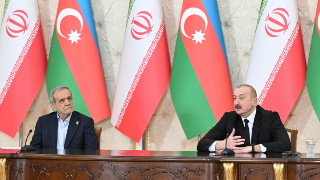 Փեզեշքիանն Ալիևի հետ զրույցում հերքել է Իրանի առնչությունը Նախիջևանի վրա հարձակմանը