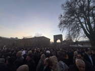 Верующий народ пришёл и поддержал Армянскую Апостольскую Церковь, а николовские «предатели-заложники» под проклятиями и позором, с опущенными головами пришли и убежали — Абрамян