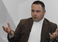 «У кого есть деньги — того страхуют, у кого нет — остается один на один с мизерной зарплатой и проблемами со здоровьем» — Геворг Григорян (видео)
