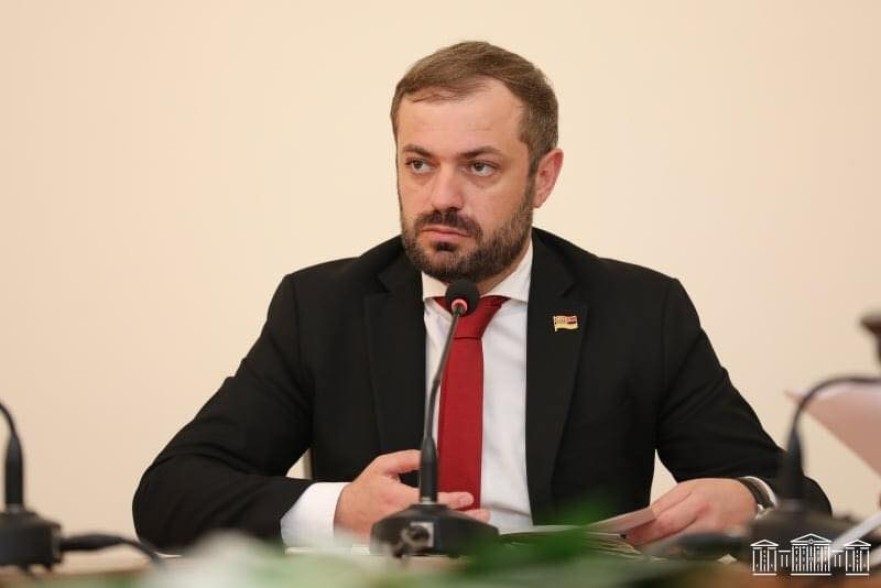 Եթե այս տարվա 1-ին եռամսյակում ՀՆԱ-ն աճել էր 5,1%-ով, ապա 2-րդ եռամսյակում աճը արագացել է և կազմել 5,9%. Պապոյան