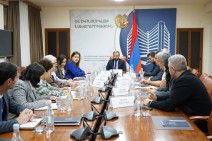 Գևորգ Պապոյանը գործարարների հետ քննարկել է ոլորտային խնդիրներն ու բարեփոխումների ուղիները