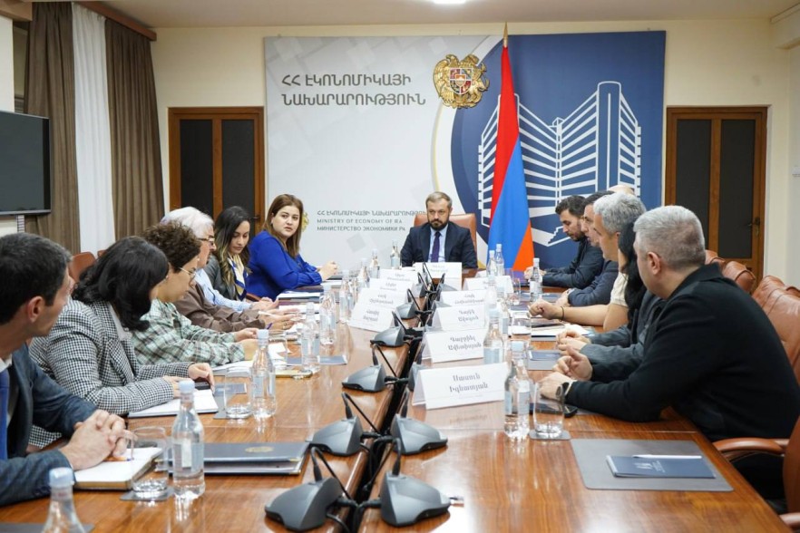 Գևորգ Պապոյանը գործարարների հետ քննարկել է ոլորտային խնդիրներն ու բարեփոխումների ուղիները