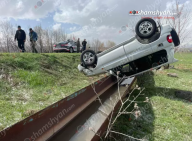 Վթարված մեքենան հայտնվել է ջրախողովակի վրա