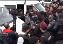 У мэрии Гюмри задержаны 23 человека