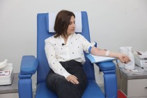Անահիտ Ավանեսյանն արյուն է հանձնել