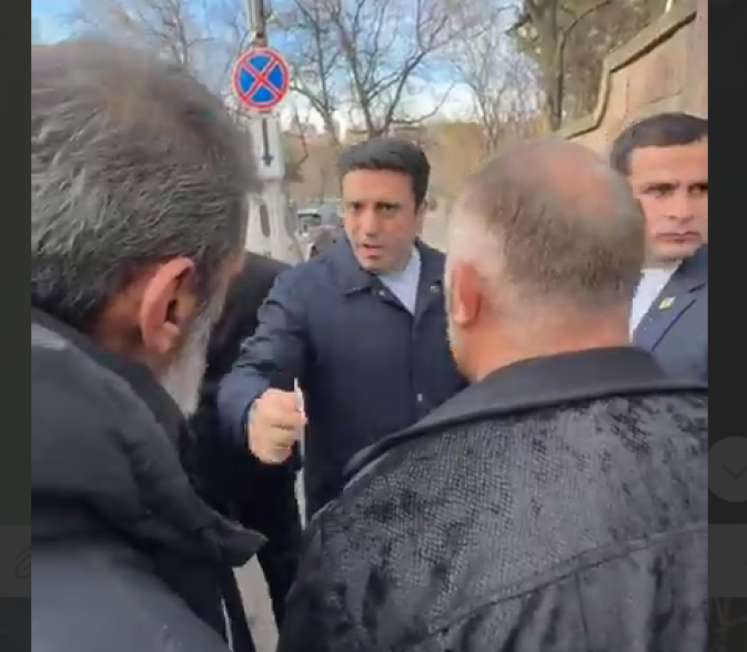Начальник Араратского областного управления Главного управления уголовной полиции и начальник Ведийского отдела общинной полиции освобождены от должностей