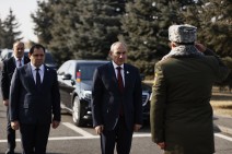 Сформируйте группы по 50 человек: Никол Пашинян готов показать гражданам Армении вооружение и технику, приобретенные за последние годы