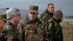 Серж Саргсян по случаю юбилея Левона Мнацаканяна побеседовал с членами его семьи