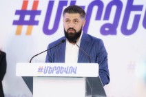 Остановиться в Гнтунике оказалось важнее, чем прийти на помощь пострадавшим в аварии — Алик Алексанян