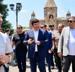 Давид Амбарцумян уже дома