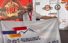 «Շնորհակալություն իմ բոլոր մրցումների հովանավորներին՝ Կարապետյաններին»․ Աշխարհի եռամարտի տասնակի չեմպիոն Արտյոմ Սոլոյան (Տեսանյութ)