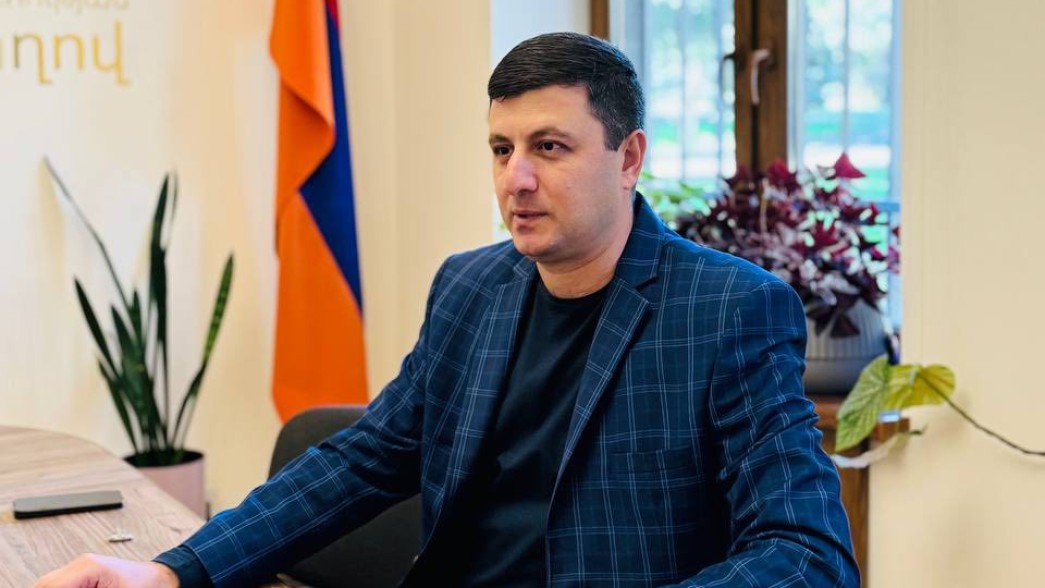 Даже если есть уверенность, что в ближайшие 5 лет войны не будет, сокращение срока обязательной службы ослабит обороноспособность страны — Тигран Абрамян