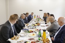 Նիկոլ Փաշինյանը նախաճաշել է Հայաստանում Ամերիկայի առևտրի պալատի անդամների հետ․ Լուսանկարներ