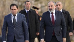 «Два случайных человека, далеких от армии, поспешно приняли решение сократить срок службы: не исключаю, что перед выборами срок службы могут сократить до шести месяцев» — бывший министр обороны