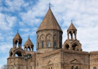 Լոնդոնը հետևում է ՀՀ կառավարության և Հայ առաքելական եկեղեցու միջև զարգացումներին