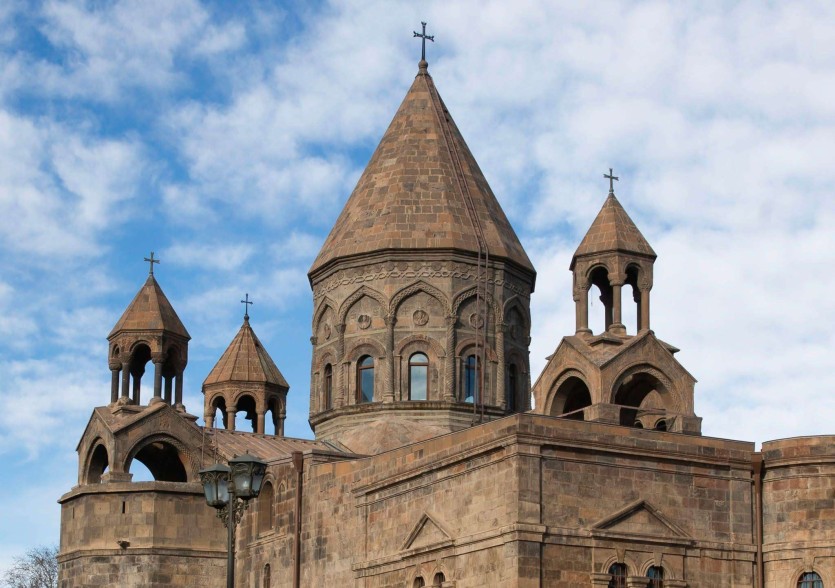 Լոնդոնը հետևում է ՀՀ կառավարության և Հայ առաքելական եկեղեցու միջև զարգացումներին