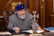 Католикос Всех армян отправился с визитом в Индию