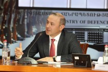 Армен Григорян представил в Минобороны концепцию системы безопасности Республики Армения