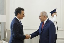 Пашинян обсудил с Маркосом Перестрелло вопросы мира в регионе
