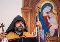 Bishop Mkrtich released from house arrest (Video)