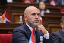 Армен Ашотян: после Никола Пашиняна наибольший ущерб политической жизни Армении нанесла команда Роберта Кочаряна