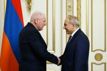 Armenian PM and Vernon Coaker discuss TRIPP and “Crossroads of Peace” projects