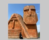 Մեր խաչը մենք ենք միայն կրում ․․․