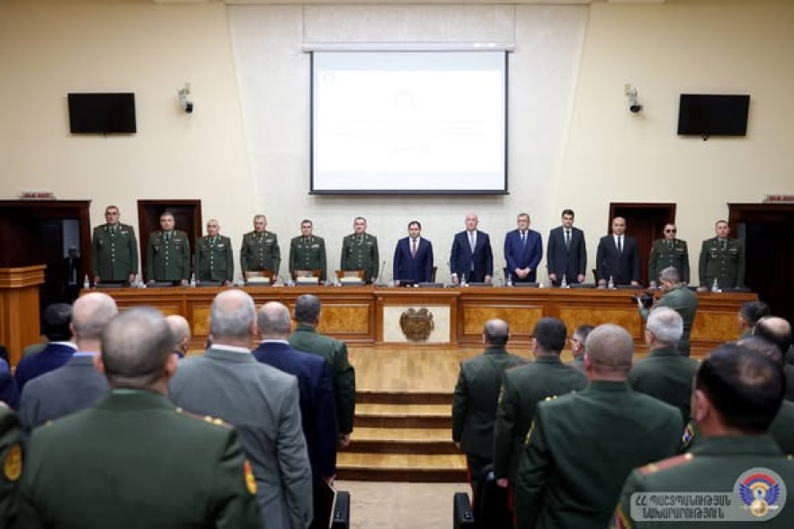 Обсуждены результаты боевой готовности, подготовки и управления вооруженными силами (видео)