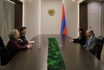 Секретарь Совета безопасности Армении и посол Великобритании обсудили двусторонние отношения