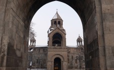 The Mother See condemns the threats and persecution against priests of the Masyatsotn Diocese