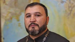 Те, кто отдаст свой голос нынешней власти, своим непосредственным участием навлекут новое проклятие на главу нашего народа — отец Зарех