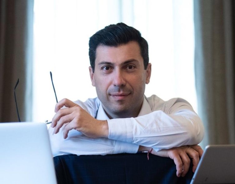 Ex-Ambassador Mikayel Minasyan Analyzes Ukraine-US Relations and Geopolitical Shifts